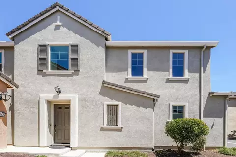 10558 Trill Way, Elk Grove, CA 95757