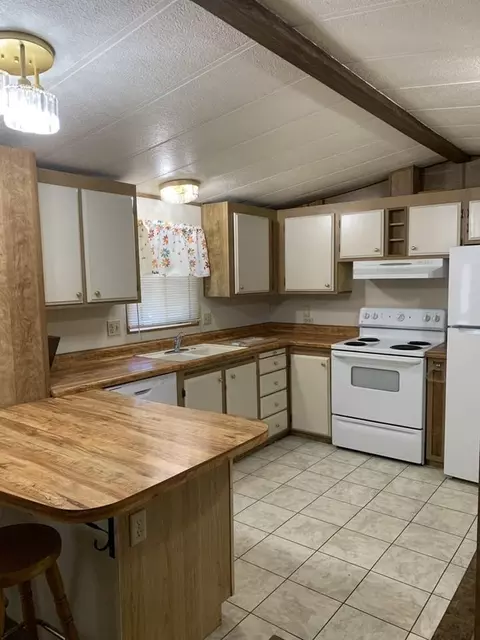 702 N Florence Ave, Sandpoint, ID 83864
