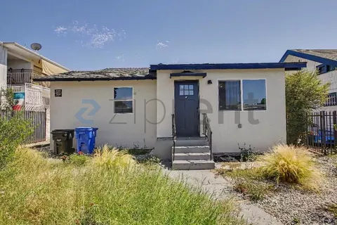700 E 50th St, Los Angeles, CA 90011