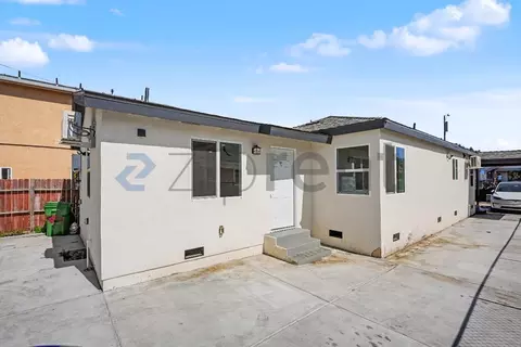 845 12 W 76th St, Los Angeles, CA 90044