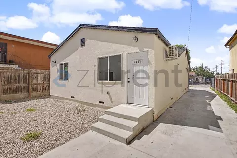 244 12 E 97th St, Los Angeles, CA 90003