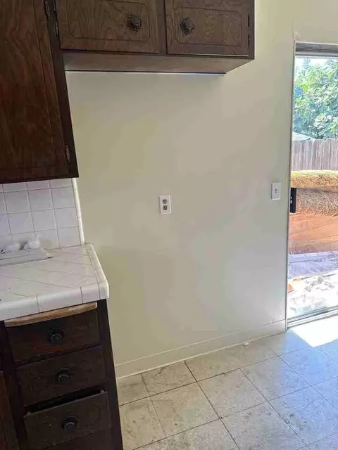 1137 W Cornell Ave #C, Fresno, CA 93705