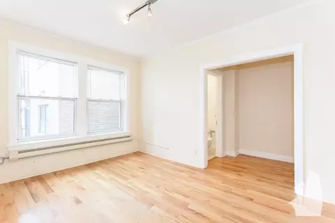 511 W Melrose St #411, Chicago, IL 60657
