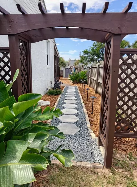 331 Woodland Ave #COTTAGE, Daytona Beach, FL 32118