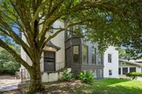 416418 E State St, Baton Rouge, LA 70802