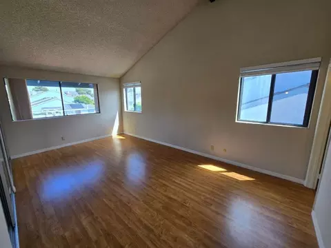 3286 Caminito Ameca, La Jolla, CA 92037 photo 5