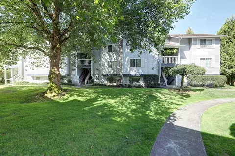 7453 Newcastle Golf Club Rd, Newcastle, WA 98059