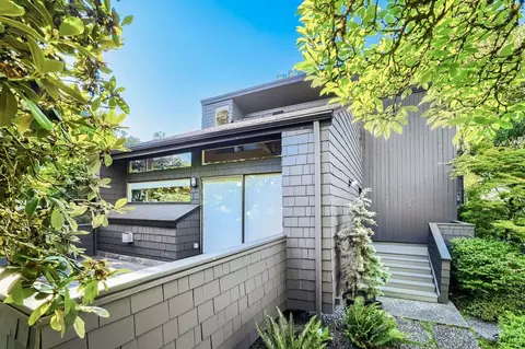 2532 E Mcgraw St, Seattle, WA 98112