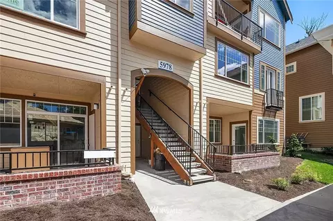 5978 185th Ct NE #201, Redmond, WA 98052