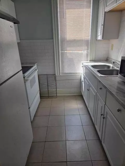 1558 Bardstown Rd, Louisville, KY 40205
