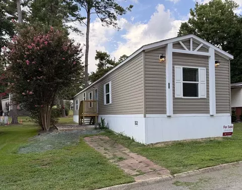 500 Webster Rd #88, Auburn, AL 36832