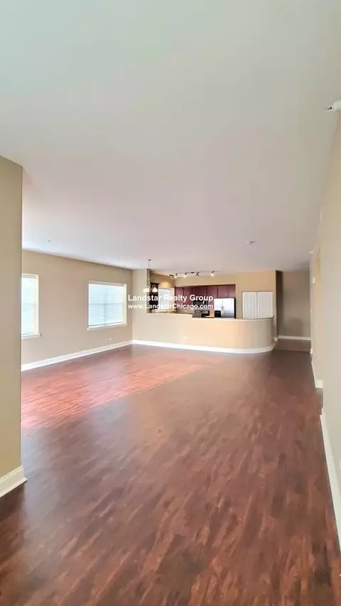 2 Itasca Rd #417, Itasca, IL 60143