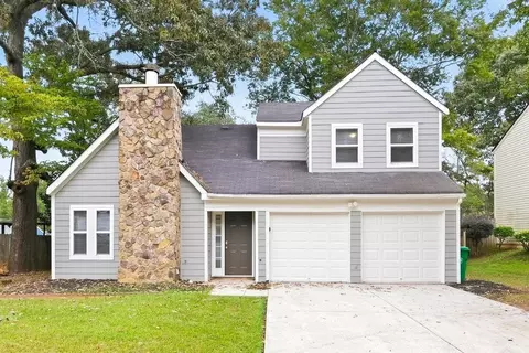 1733 Laurel Creek Cir, Lithonia, GA 30058