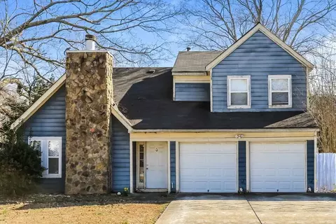 1733 Laurel Creek Cir, Lithonia, GA 30058