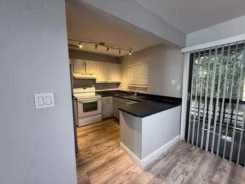 2811 SW Archer Rd, Gainesville, FL 32608