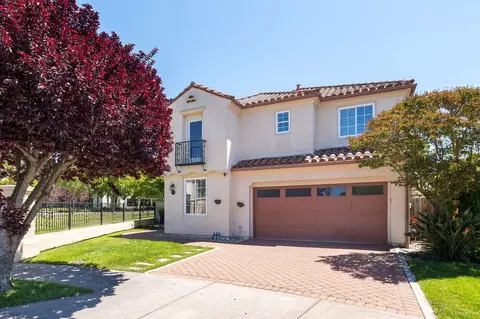 34 Woodbridge Way, Novato, CA 94949