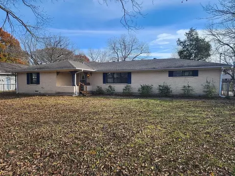 465 W Marshal St, Van Alstyne, TX 75495