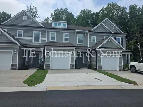 223 Latrobe Ln, Greensboro, NC 27455