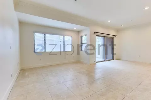 20402 Santa Ana Ave #11, Newport Beach, CA 92660