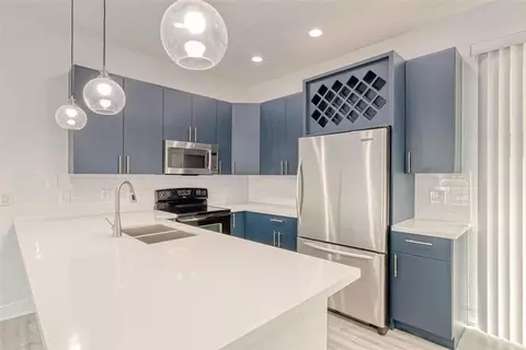 502 SW 4th Ave, Fort Lauderdale, FL 33315