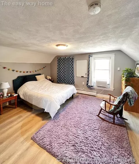 51 Beacon St #3, Somerville, MA 02143