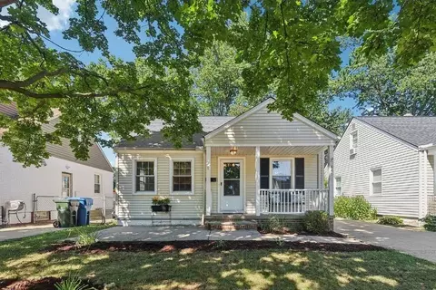 446 Huntmere Dr #NA, Bay Village, OH 44140