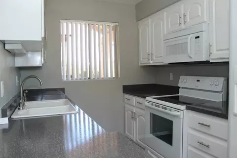 20421 N 3rd Dr #8, Phoenix, AZ 85027