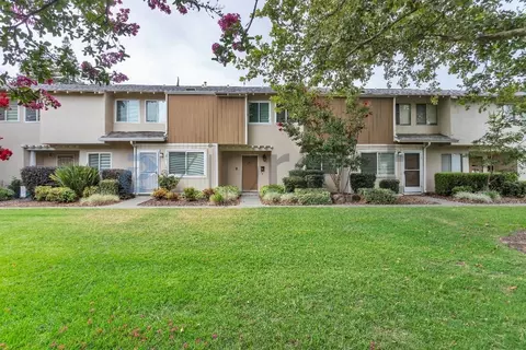 397 Eldridge Ave, Vacaville, CA 95688