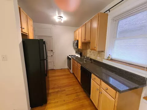 Undisclosed, Chicago, IL 60657