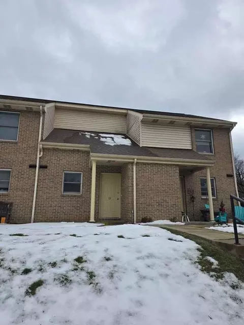 38 Alderman Dr, Cheat Lake, WV 26508