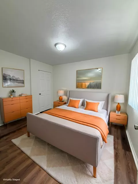 1733 12 E 63rd St # 1/2, Los Angeles, CA 90001