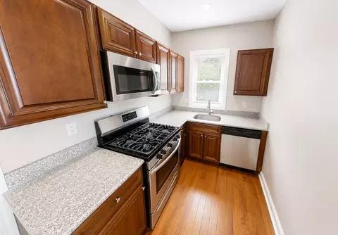 75 Pembroke Ave #75-2, Providence, RI 02908