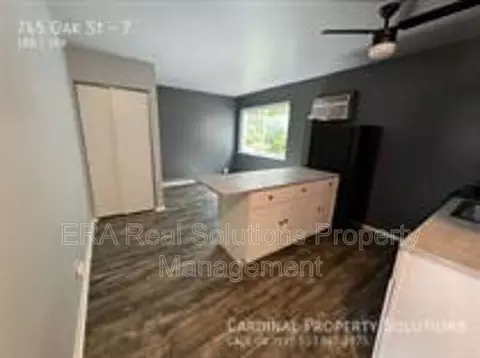 745 Oak St #7, Cincinnati, OH 45206