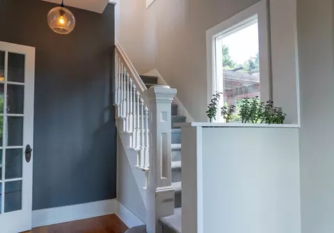 256 NW 46th St, Seattle, WA 98107