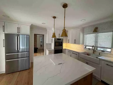 19 Brookhill Ln, Norwalk, CT 06851