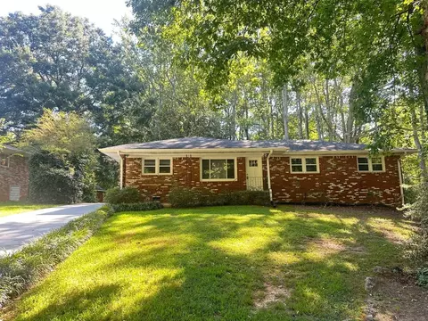 1010 Green Valley Rd SW, Mableton, GA 30126