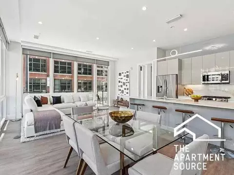812 W Adams St #213, Chicago, IL 60607