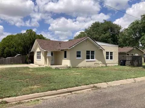 4011 S Harrison St, Amarillo, TX 79110