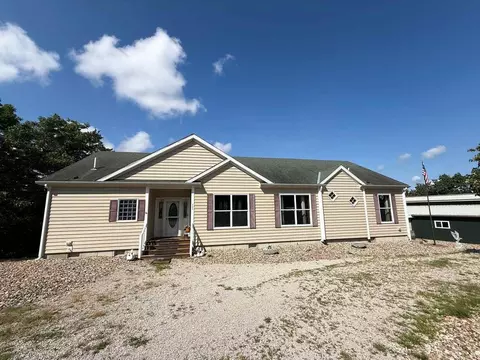 1630 Camp Hohn Dr, Gravois Mills, MO 65037