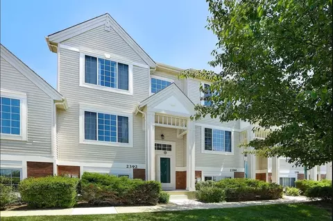 2392 Oakfield Ct, Aurora, IL 60503