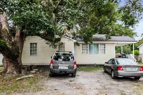 328 Laurina St, Jacksonville, FL 32216