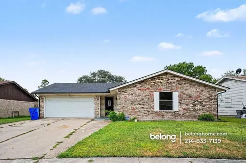 423 Southlake Dr, Forney, TX 75126