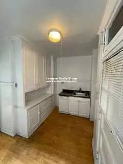 4521 N Paulina St #1A, Chicago, IL 60640