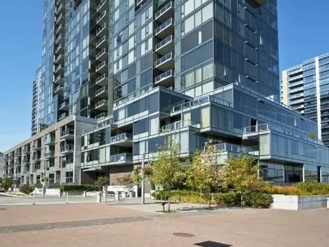 841 S Gaines St #305, Portland, OR 97239