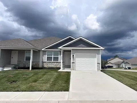3812 NW 93rd St, Kansas City, MO 64154