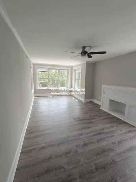 6300 N Oakley Ave #2, Chicago, IL 60659
