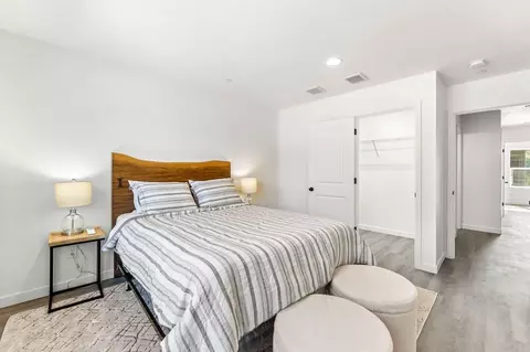 2922 NE 137th Way, Barberton, WA 98686