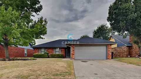 13233 Eastridge Dr, Oklahoma City, OK 73170