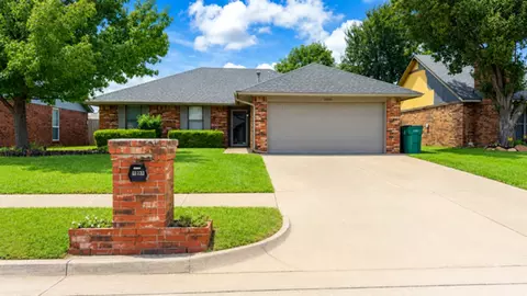 13233 Eastridge Dr, Oklahoma City, OK 73170