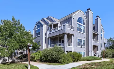 5745 W Atlantic Pl #202, Lakewood, CO 80227